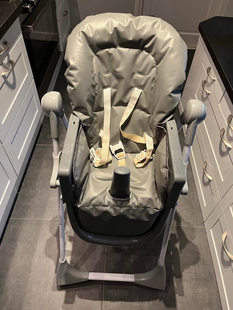 Bebeconfort Kiwi 3-in-1 Kinderstoel, Kinderen en Baby's, Kinderstoelen, Ophalen, Gebruikt, Meegroeistoel, Afneembaar eetblad