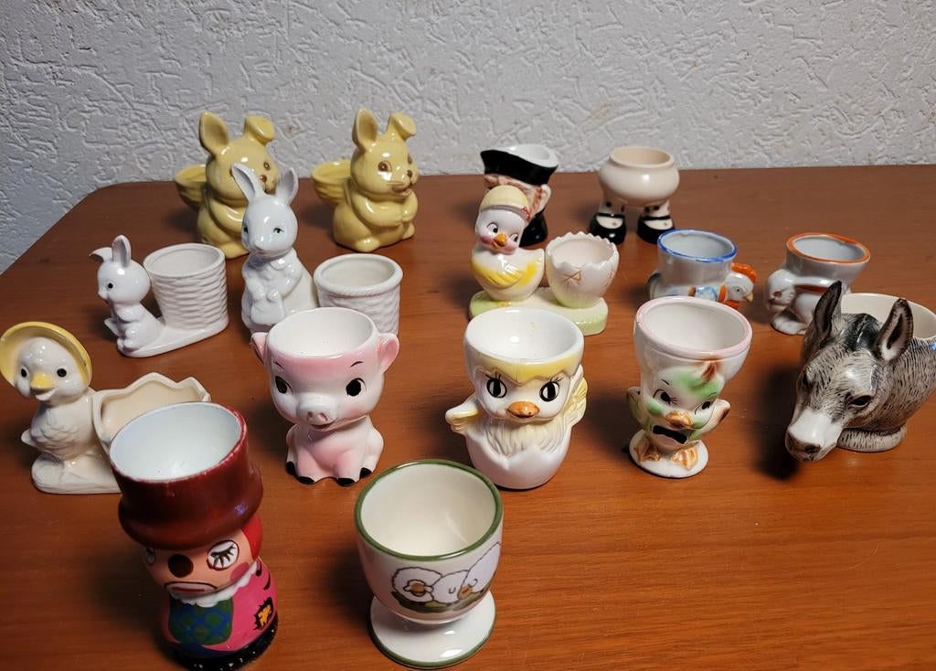 vintage eierdopjes haasjes kuikentje eierdopje pasen antiek, Diversen, Pasen, Ophalen of Verzenden, Zo goed als nieuw
