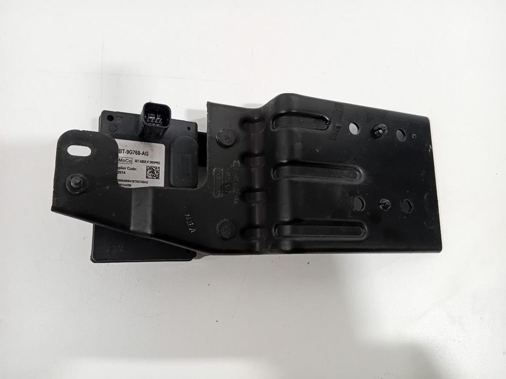 Adaptive cruise control sensor Ford Fiesta, Onderdelen@venauto.nl, Van der Ven Autorecycling B.V., Gebruikt, Ettenseweg 76, 4706 PB Roosendaal, The Netherlands