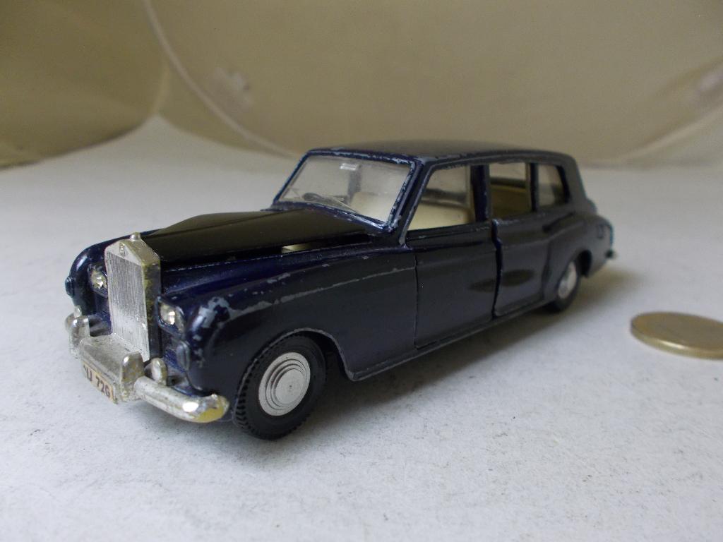 1965 Dinky Toys 152 ROLLS ROYCE PHANTOM V (Opknapper) -B-.