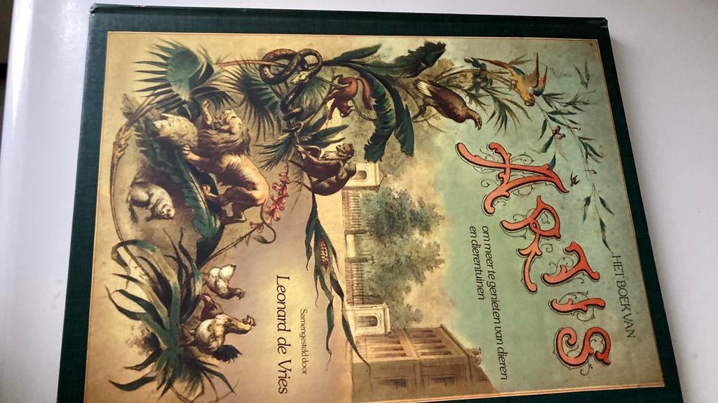 Amsterdam. Het boek van Artis., Ophalen of Verzenden, Zo goed als nieuw, Honden
