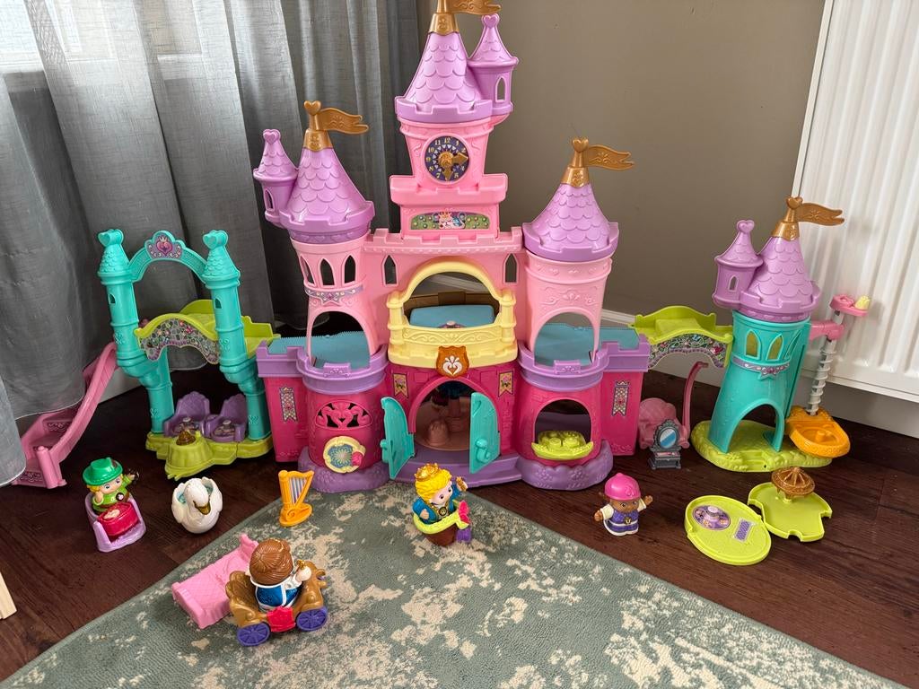 Prinsessenkasteel met accessoires, Ophalen of Verzenden, Zo goed als nieuw, Poppenhuis