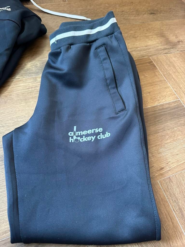 Almeerse hockey broek 164, Ophalen of Verzenden, Zo goed als nieuw, Kleding