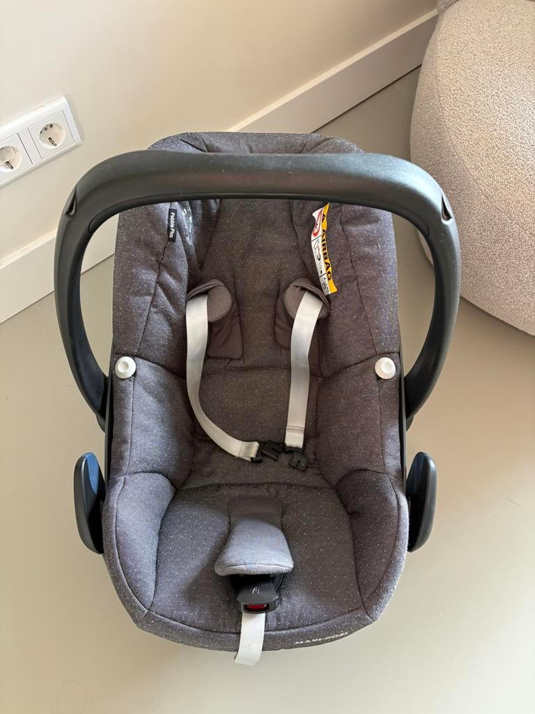 Maxi cosi pebble plus incl newborn inleg, Ophalen, Autogordel, Zo goed als nieuw, 0 t/m 13 kg