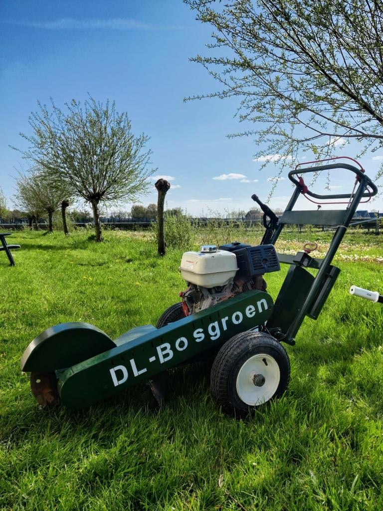Stobbenfrezen / Boomstronk Verwijderen / Wortel Verwijderen, Garantie, Tuinonderhoud of Snoeiwerk