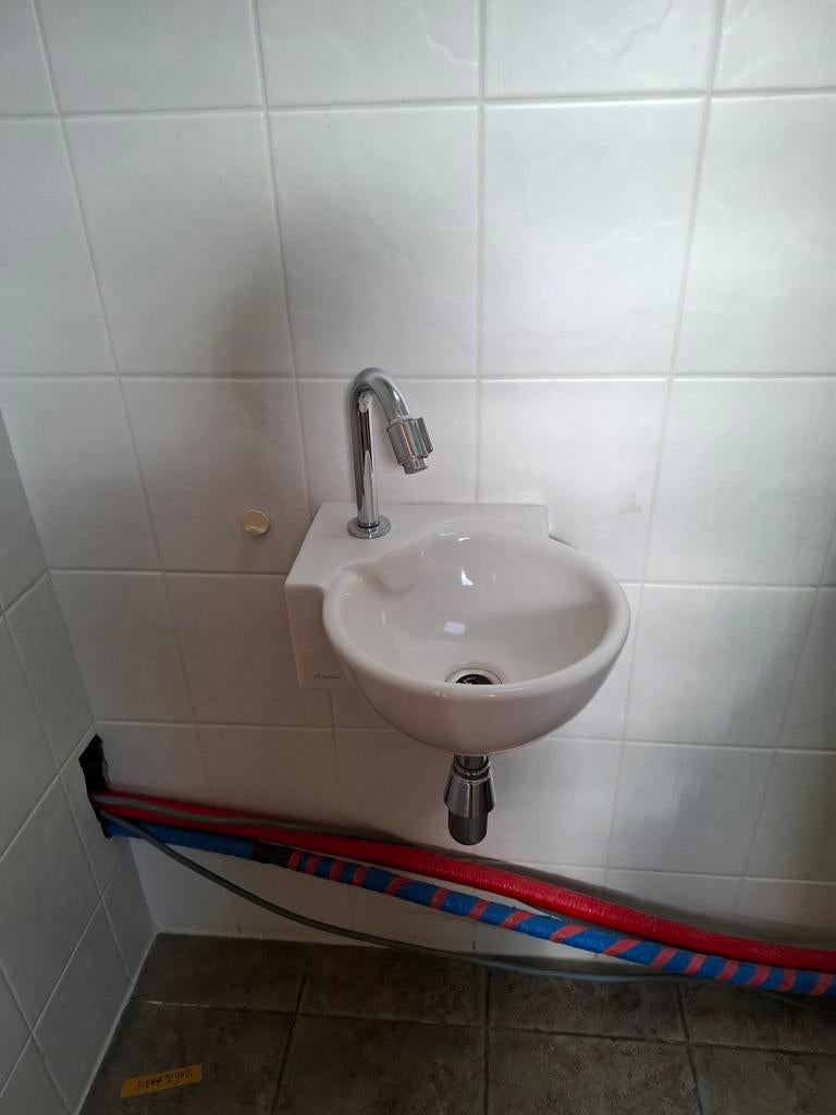 Sphinx fonteintje wc rond, Ophalen of Verzenden, Zo goed als nieuw, Chroom, Wastafel