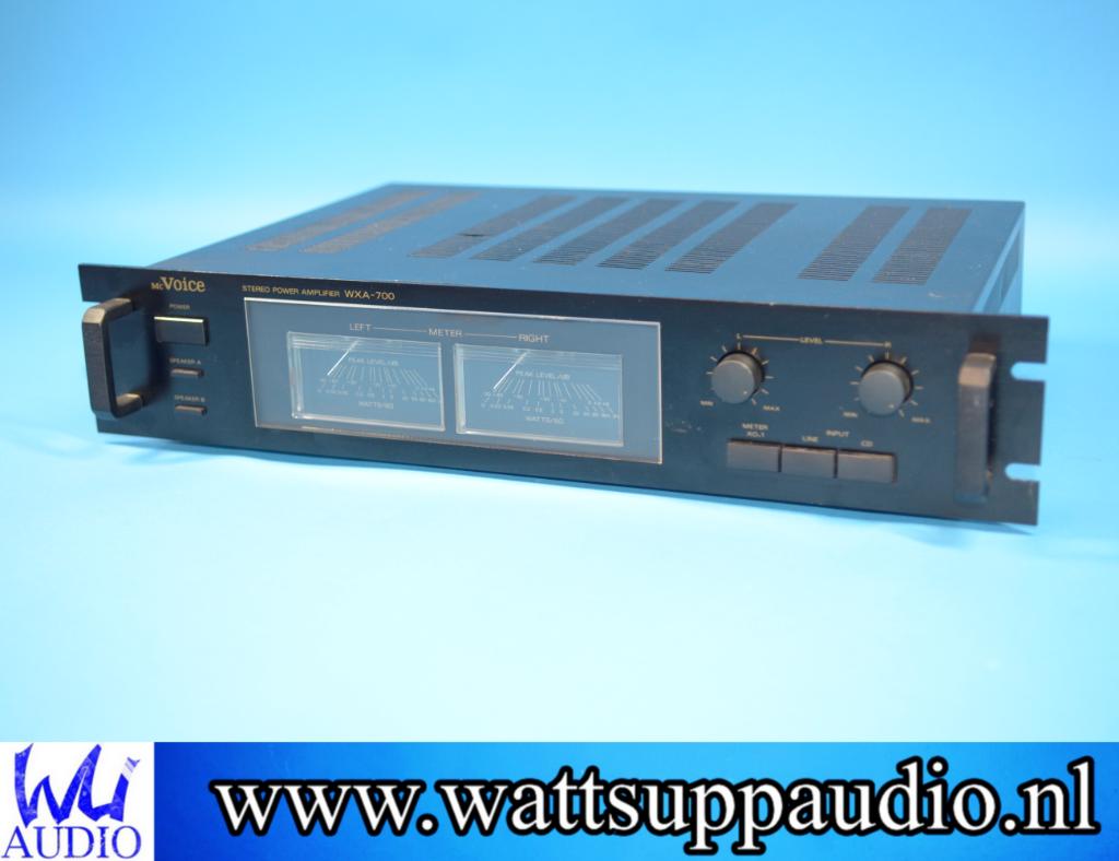 MC Voice WXA-700 2 kanaals versterker / VU meters