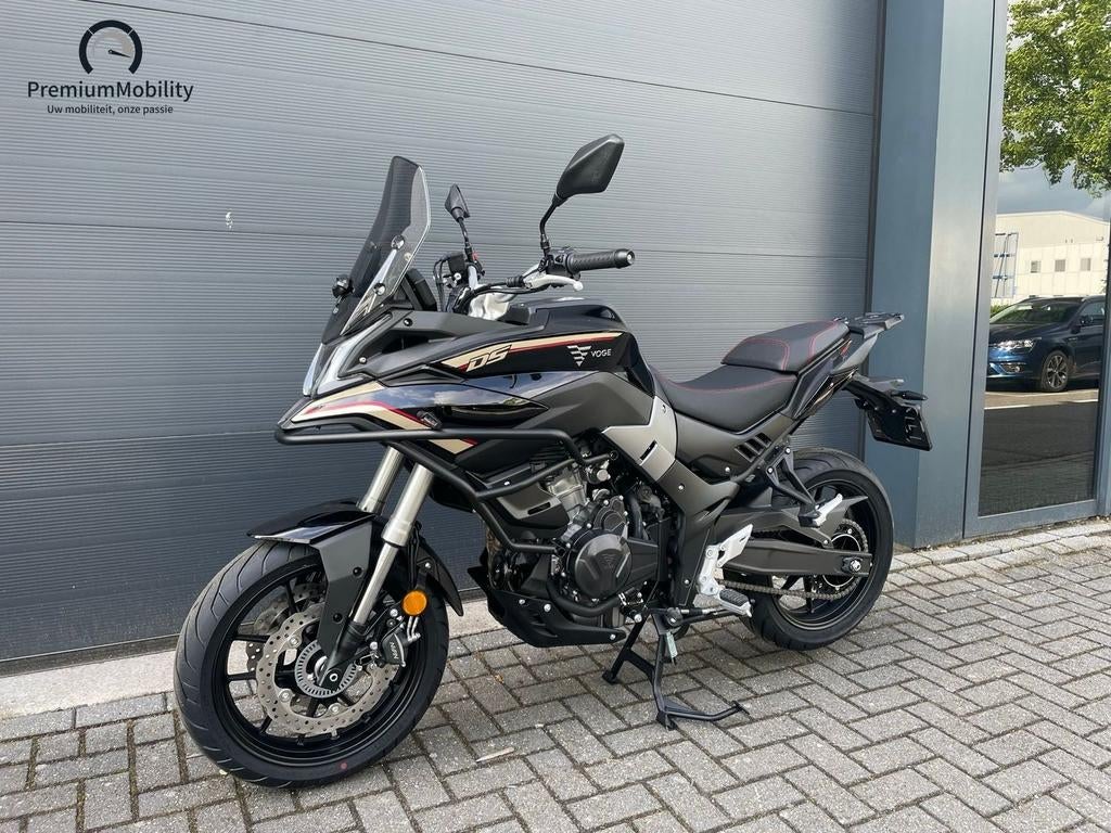 VOGE 500 DS (ZWART), Motoren, Motoren | Overige merken, Bedrijf, Toermotor, 12 t/m 35 kW, 2 cilinders, Minimaal motorrijbewijs A2