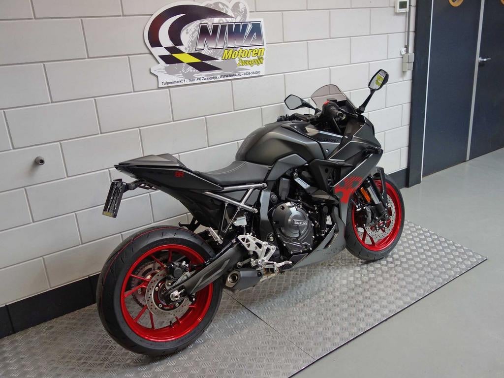 SUZUKI GSX-8R, SUZUKI, Bedrijf, Onbekend, Super Sport