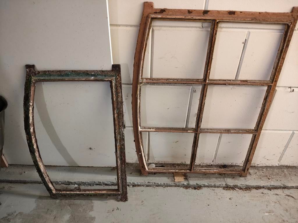 2 oude stalramen, Ophalen, Gebruikt, Minder dan 80 cm, Minder dan 80 cm