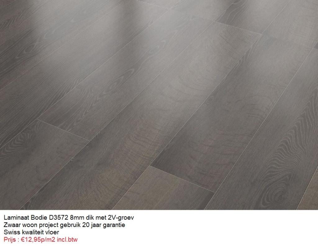 Laminaat Bodie D3722 Bruin Grijs 8mm dik 4V-groev, 75 m² of meer, Laminaat vloer donker, Grijs, Nieuw