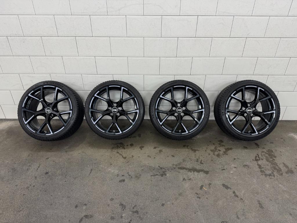 Audi OEM RS3 8Y 19 inch winterset❄️, Gebruikt, 265 mm, Banden en Velgen, Winterbanden