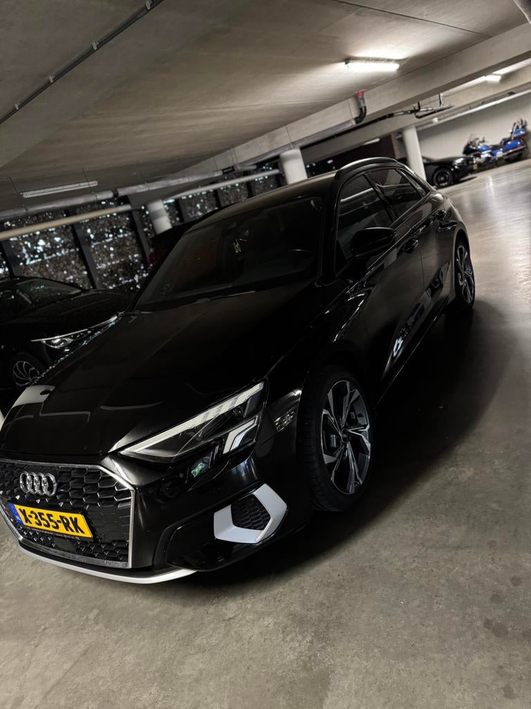 Audi A3 35 2.0 TDI 150pk S Tronic 2020 Zwart, Auto's, Audi, Stof, 4 cilinders, Zwart, 24 km/l