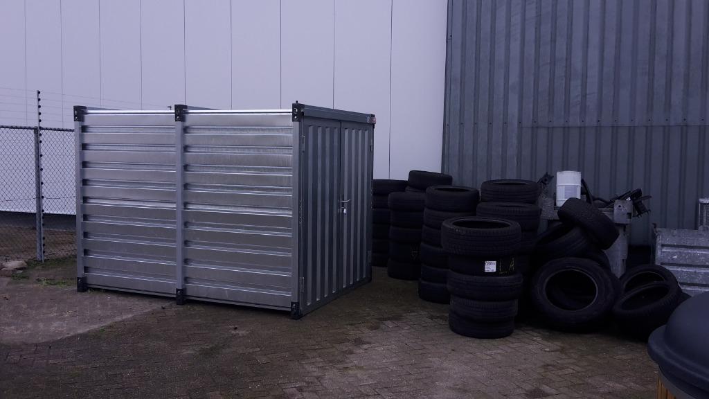 autobanden opslag/opslagcontainer/Kovobel/autobanden, Ophalen of Verzenden, Zomerbanden