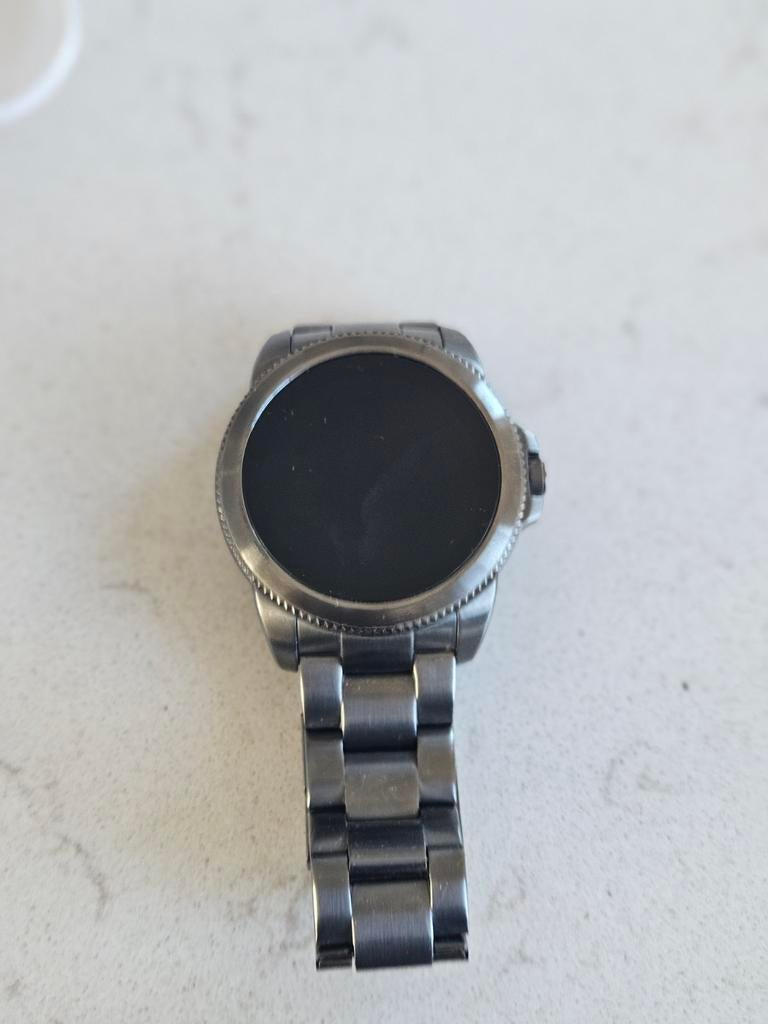 Smartwatch Fossil model: DW11F2, Sieraden, Tassen en Uiterlijk, Smartwatches, Ophalen, Zo goed als nieuw, Zwart, Android