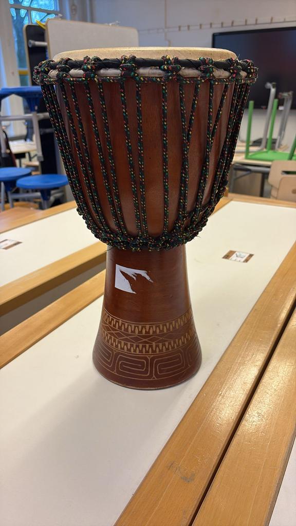 Djembe Trommel 45 cm hoog- Afrikaanse Percussie, Muziek en Instrumenten, Ophalen of Verzenden, Gebruikt, Trommel