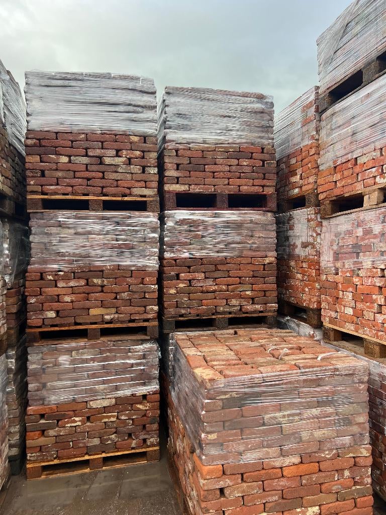 Oude vormbak rode bruine stenen 22 x 5.5 250M2 1 partij!, Doe-het-zelf en Verbouw, Metselstenen, Verzenden, Gebruikt, Bakstenen