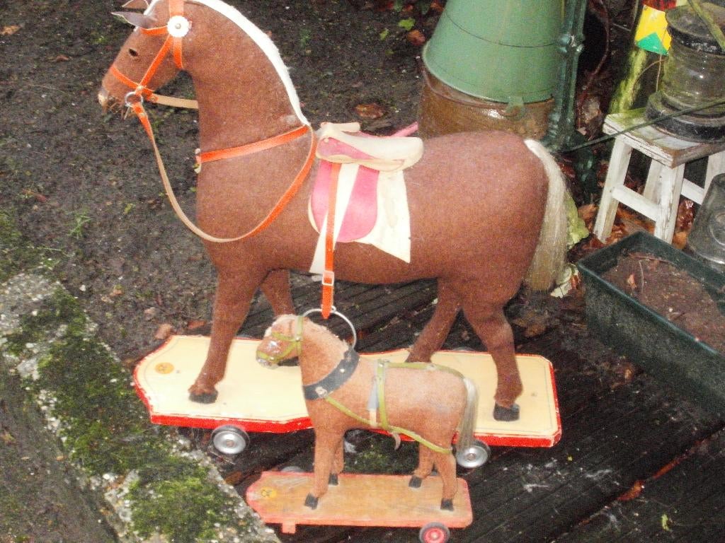 Trek paard groot model met zadel en stijgbeugels, Antiek en Kunst, Ophalen of Verzenden