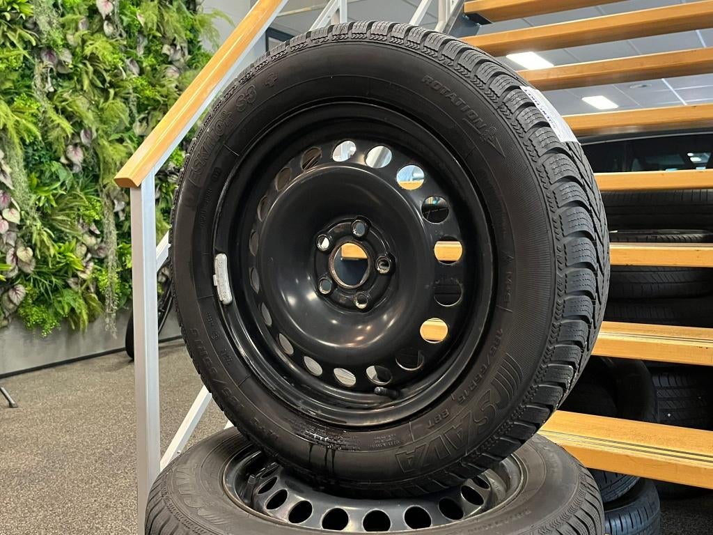 Seat Ibiza 15 Inch Stalen Winterset, Auto-onderdelen, Ophalen, 15 inch, Banden en Velgen, Nieuw