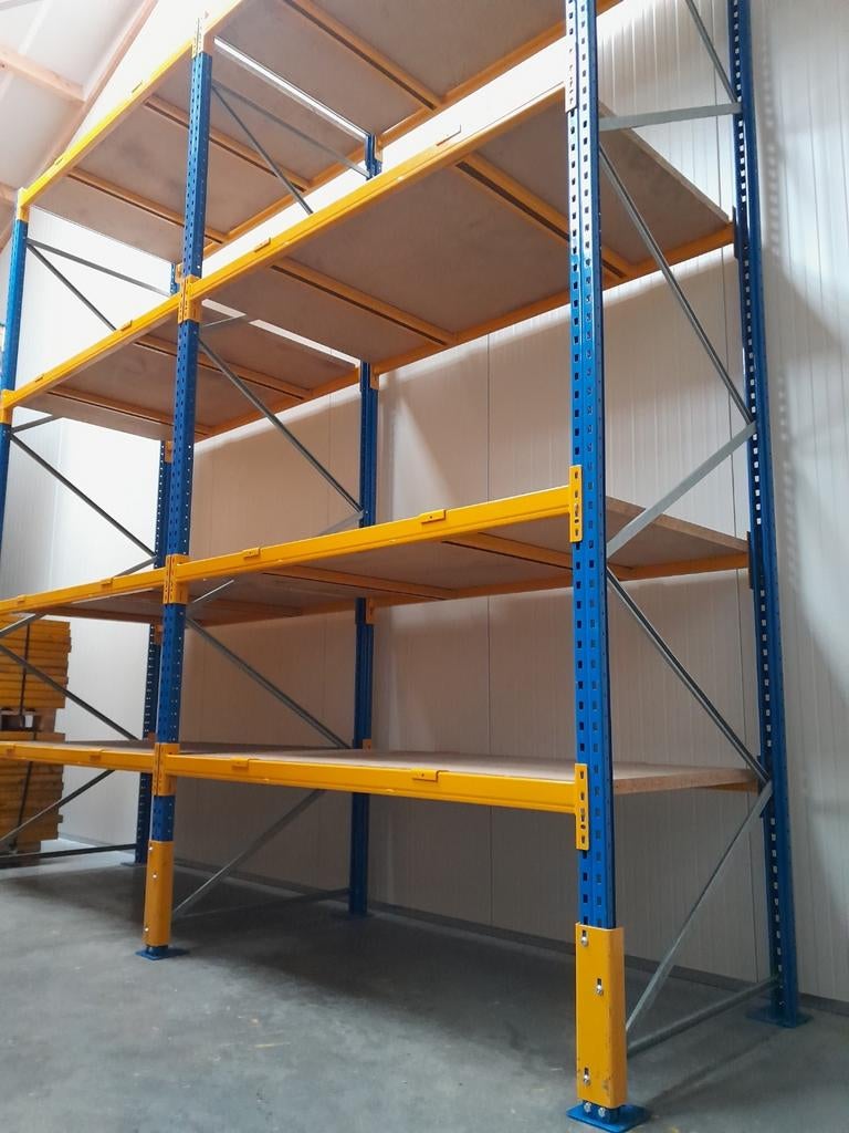 Esmena magazijnstelling palletstelling grote voorraad!, Ophalen