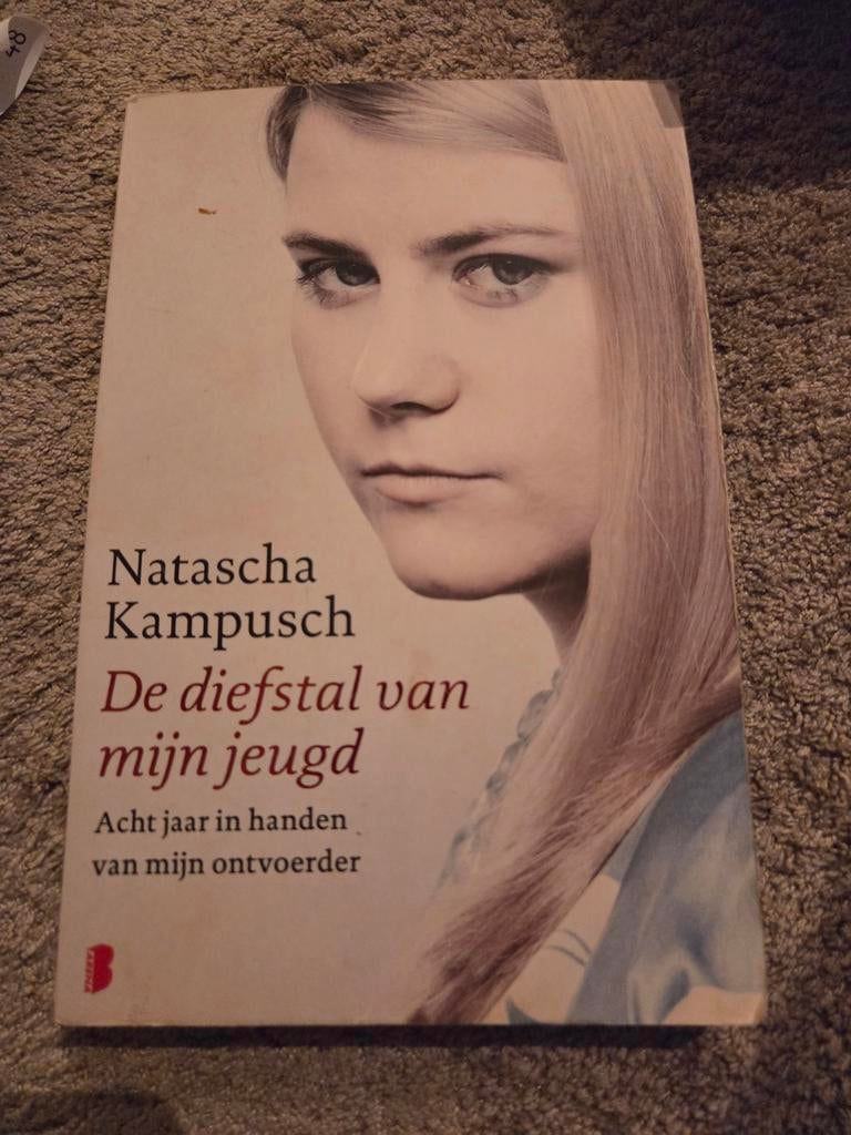 De diefstal van mijn jeugd - Natascha Kampusch, Ophalen of Verzenden, Gelezen, Natascha Kampusch, Overige