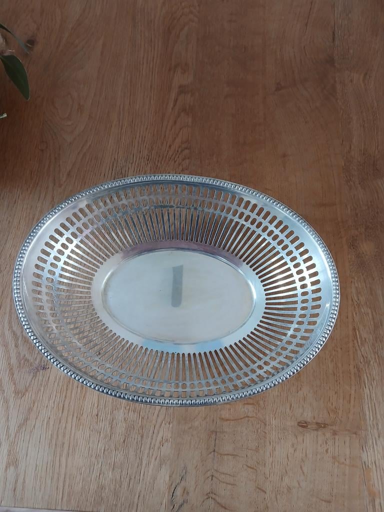 Verzilverde  broodmand  Keltum, Antiek en Kunst, Ophalen of Verzenden
