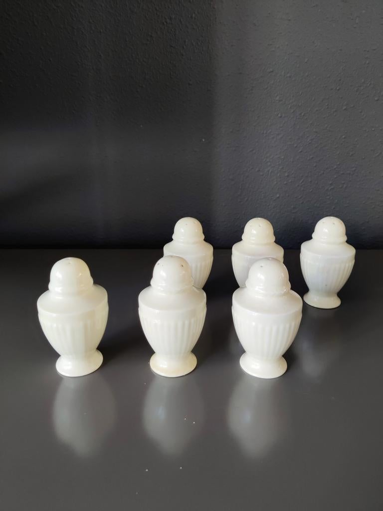 WEDGWOOD EDME,  Peper/Zout stel., Huis en Inrichting, Keuken | Servies, Overige typen, Ophalen of Verzenden, Zo goed als nieuw