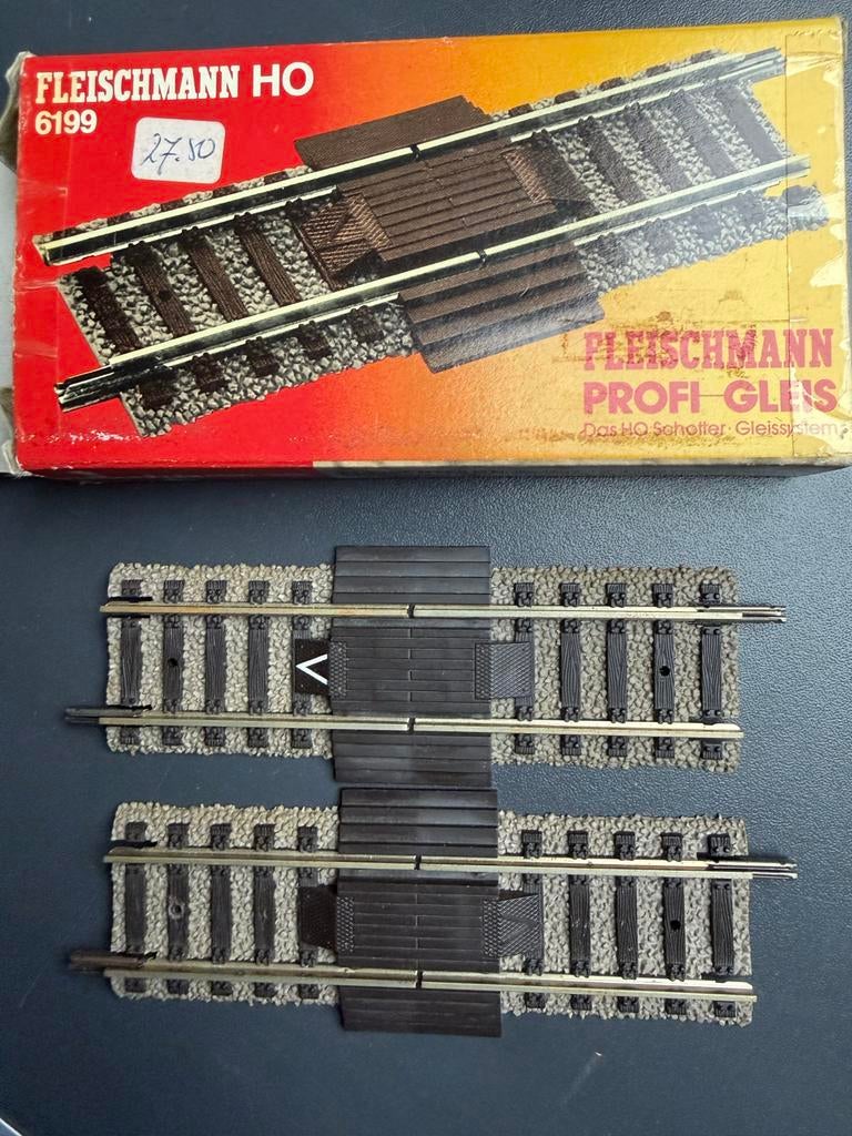 2x Fleischmann 6199 H0 Profi-Gleis Keerlus Kehrschleife, Hobby en Vrije tijd, Gebruikt, Rails, Ophalen of Verzenden, Analoog