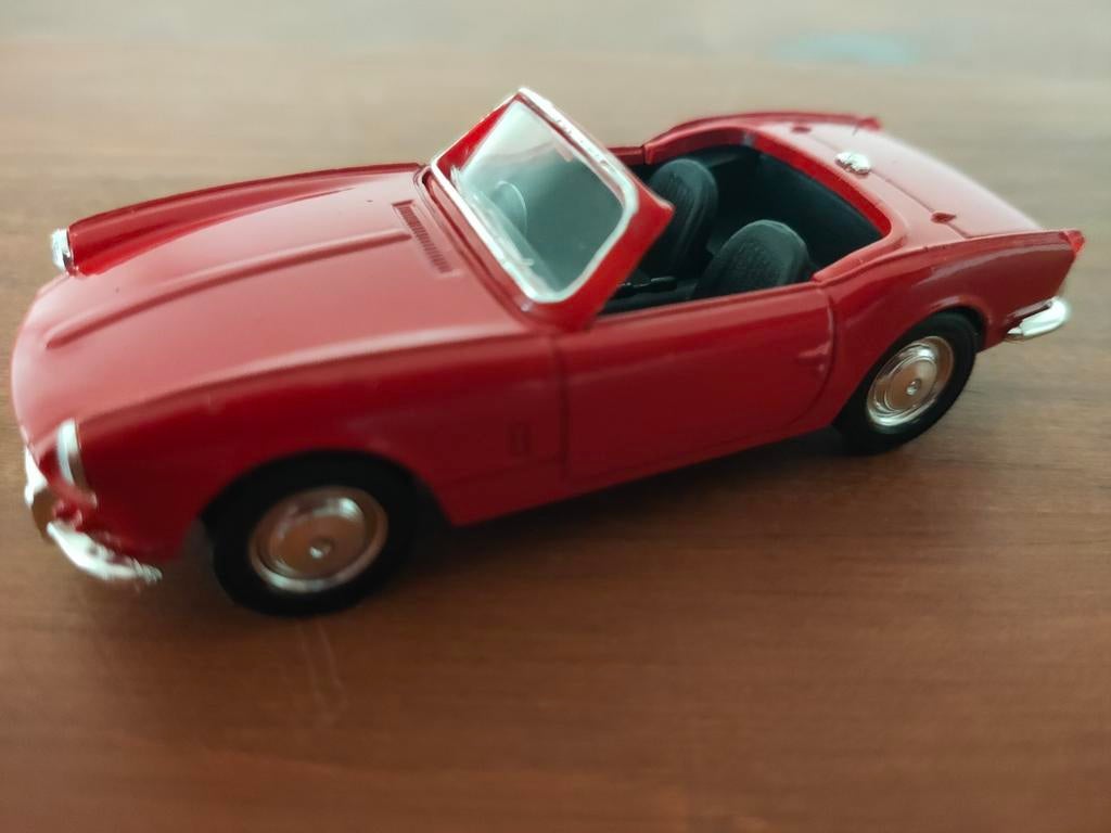 Triumph Spitfire, Hobby en Vrije tijd, Modelauto's | 1:43, Ophalen of Verzenden, Auto, Overige merken