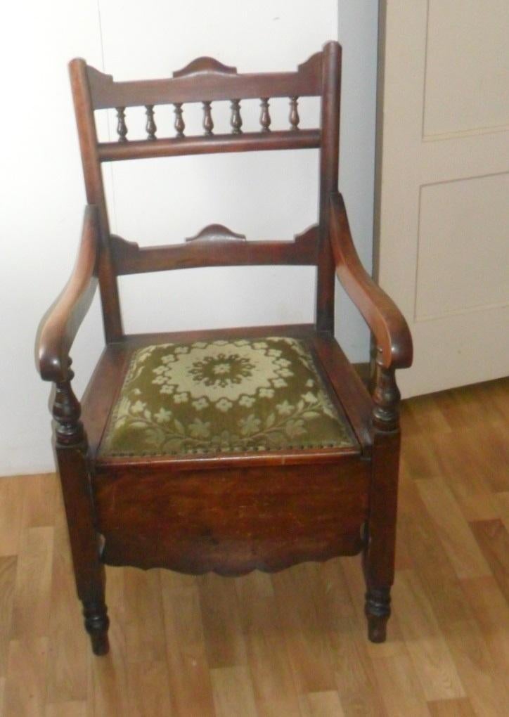 Victoriaans 'kamer-gemak' massief mahonie en velours, Ophalen