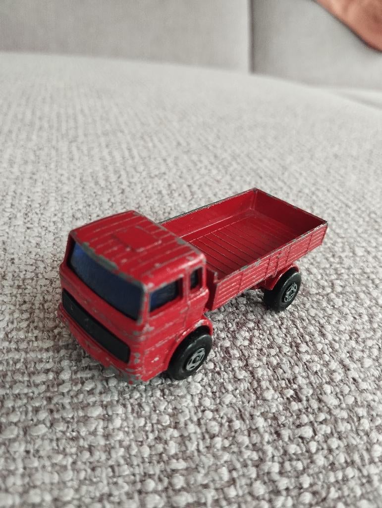Model vrachtwagen Matchbox Lesney Mercedes-Benz, Hobby en Vrije tijd, Modelauto's | 1:50, Ophalen of Verzenden, Gebruikt, Bus of Vrachtwagen
