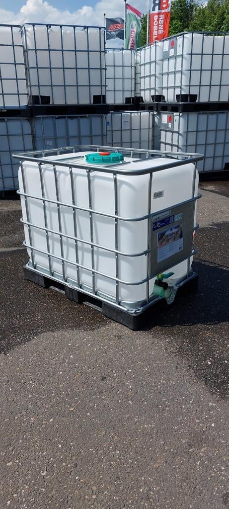 1000 ltr en 600 ltr ibc containers, Tuin en Terras, Regentonnen, 150 liter of meer, Ophalen, Zo goed als nieuw, Kunststof
