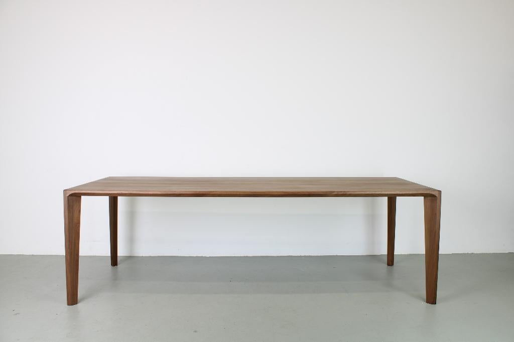 Artisan Hanny tafel 240x90 cm, Europees walnoot, Ophalen, 50 tot 100 cm, Vijf personen of meer, Rechthoekig