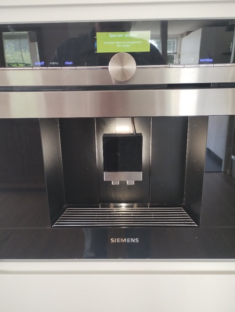 Siemens inbouw koffiezetapparaat met storing, Ophalen, Niet werkend, Koffiemachine, Koffiebonen
