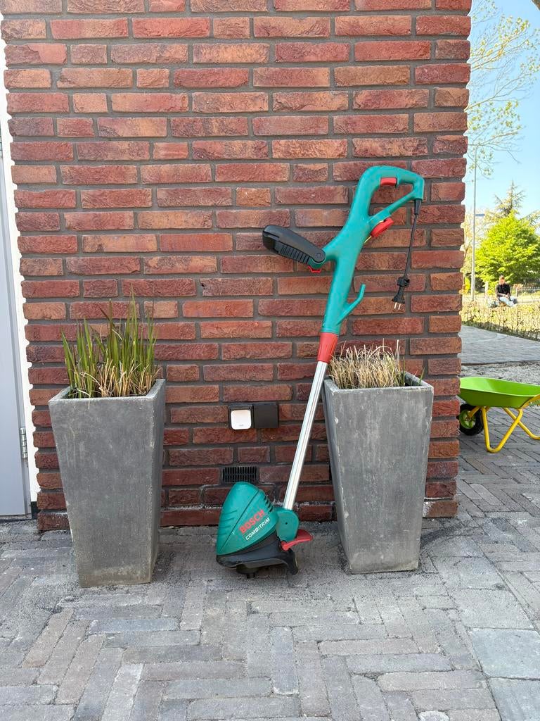 Bosch Combitrim Elektrische Grastrimmer - Zo goed als nieuw, Ophalen, Zo goed als nieuw, 30 tot 50 cm, Elektrisch