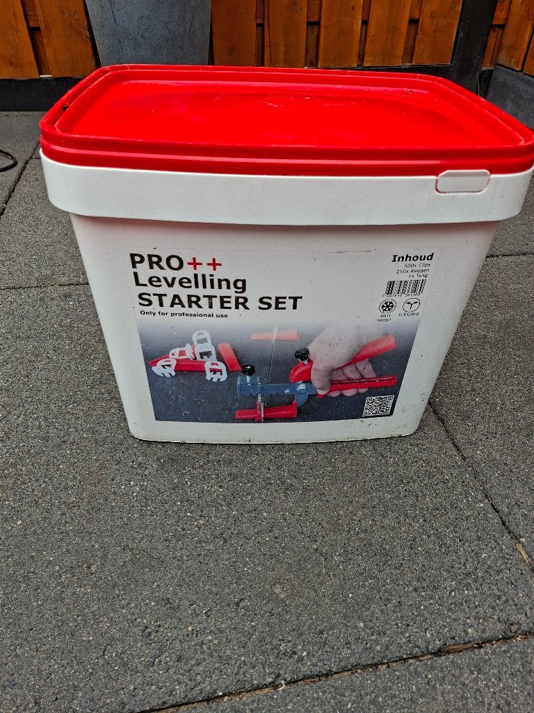Pro +++ leveling starter set, Doe-het-zelf en Verbouw, Tegels, Ophalen, Nieuw, Minder dan 20 cm, 10 m² of meer