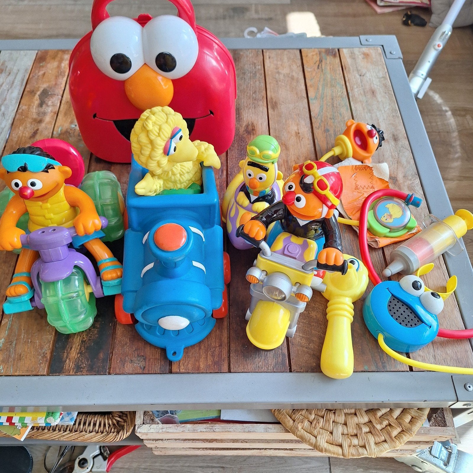 Sesamstraat speelgoed: Bert, Ernie, Pino en Elmo dokterset, Ophalen of Verzenden, Gebruikt, Jongen of Meisje