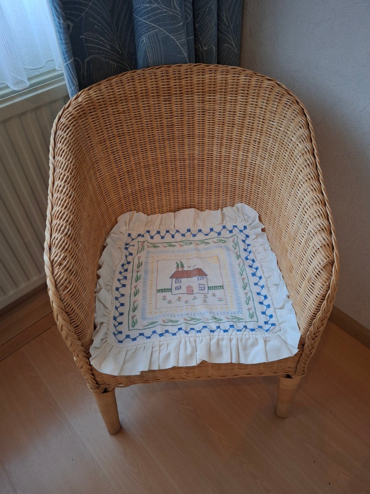 Leuke stoel voor babykamer, Ophalen, Stoel(en)