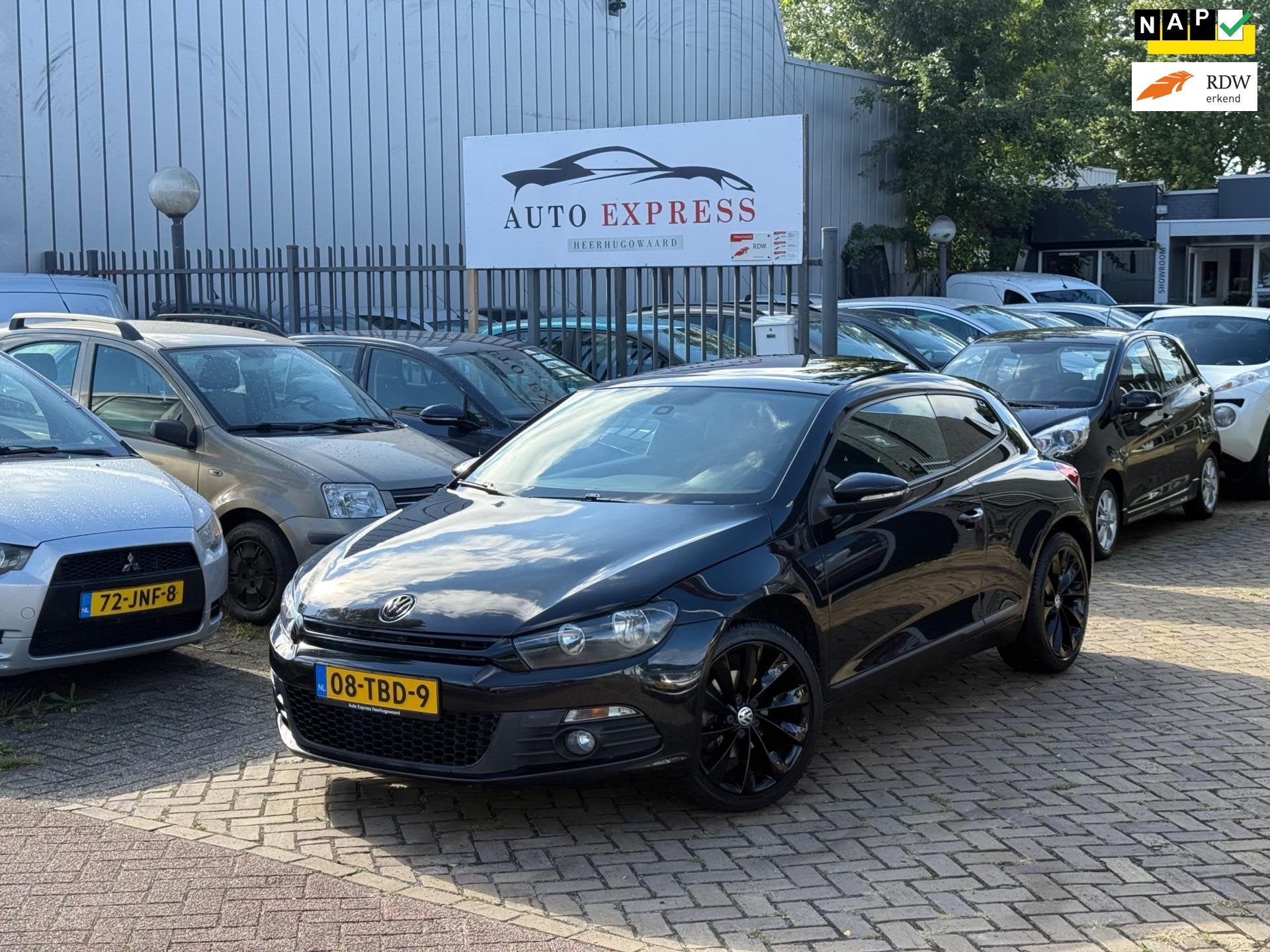 Volkswagen Scirocco 1.4 TSI Edition/Pano Dak/Cruis/Navigatie, Auto's, Gebruikt, 4 cilinders, 4 stoelen, 1219 kg