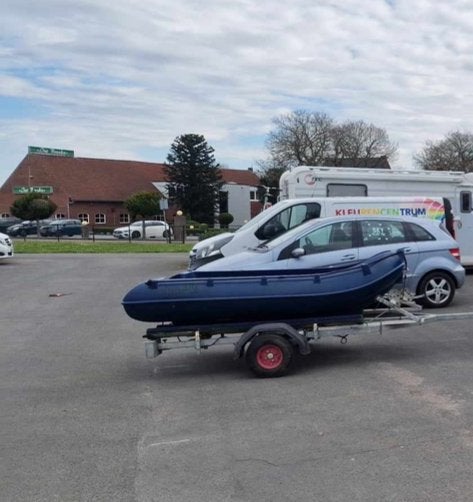 Whaly 270 met Mercury 5pk buitenboordmotor en extra 12l tank, Watersport en Boten, Accessoires en Onderhoud, Ophalen, Zo goed als nieuw
