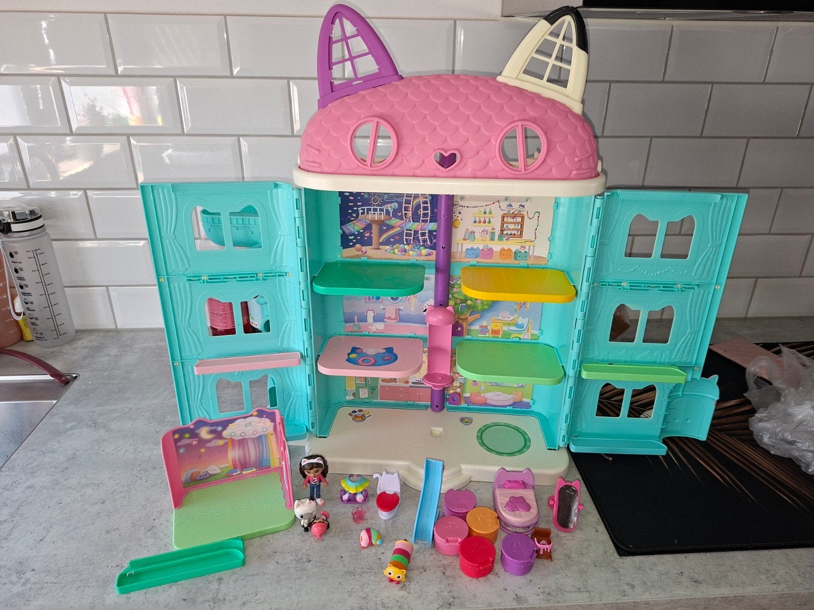 Gabby poppenhuis, Ophalen, Poppenhuis