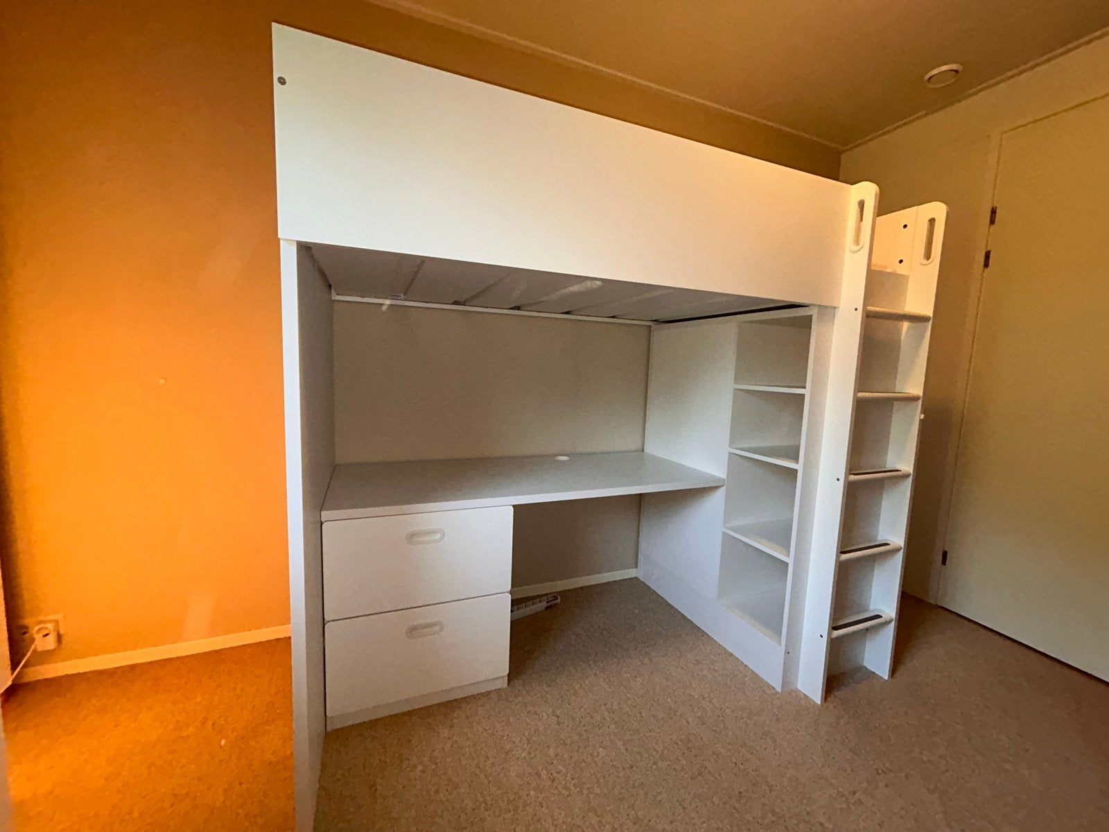 IKEA SMÅSTAD hoogslaper met bureau, opbergruimte en trap, Huis en Inrichting, Slaapkamer | Stapelbedden en Hoogslapers, Gebruikt