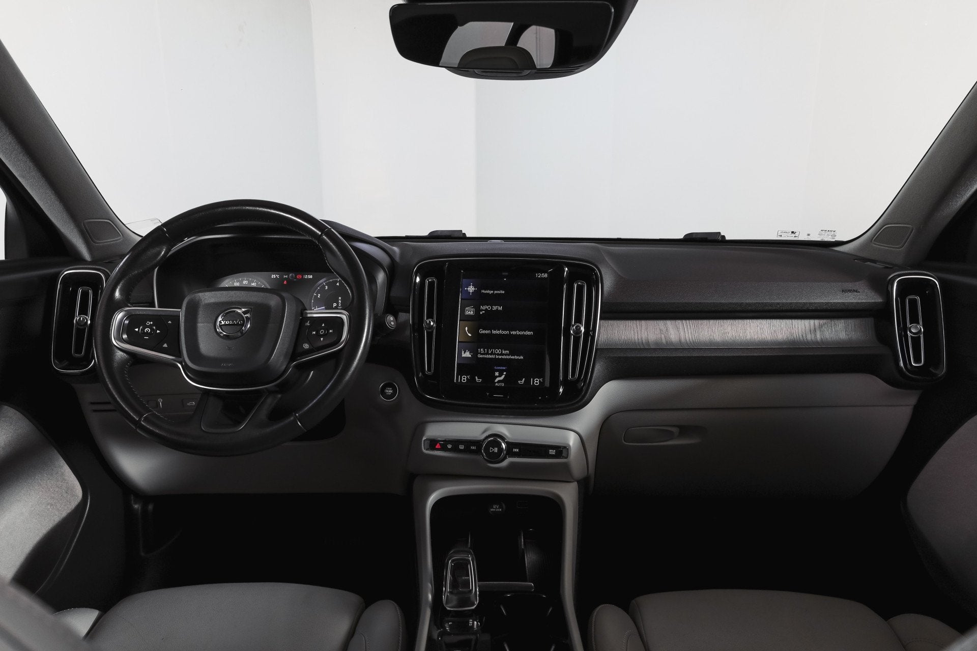 Volvo XC40 2.0 T4 190 PK Inscription Orig NL | S/K-Panodak |, Auto's, 15 km/l, Euro 6, 1969 cc, Bedrijf