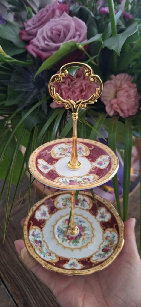Royal Albert Lady Hamilton etagere 2 laags handmade €25,00, Ophalen of Verzenden, Gebruikt