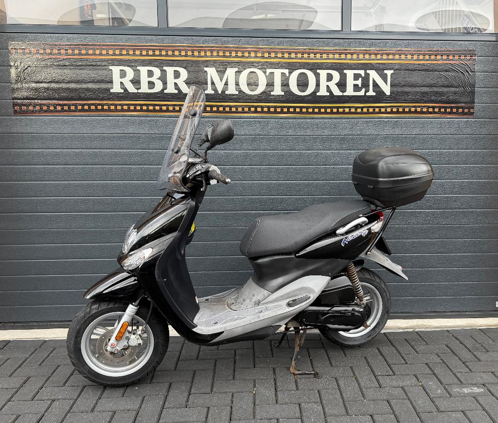 Yamaha Neo’s 45km/h | 10.500km | Nette scooter | Topkoffer, Fietsen en Brommers, Gebruikt, Maximaal 45 km/u, Ophalen of Verzenden