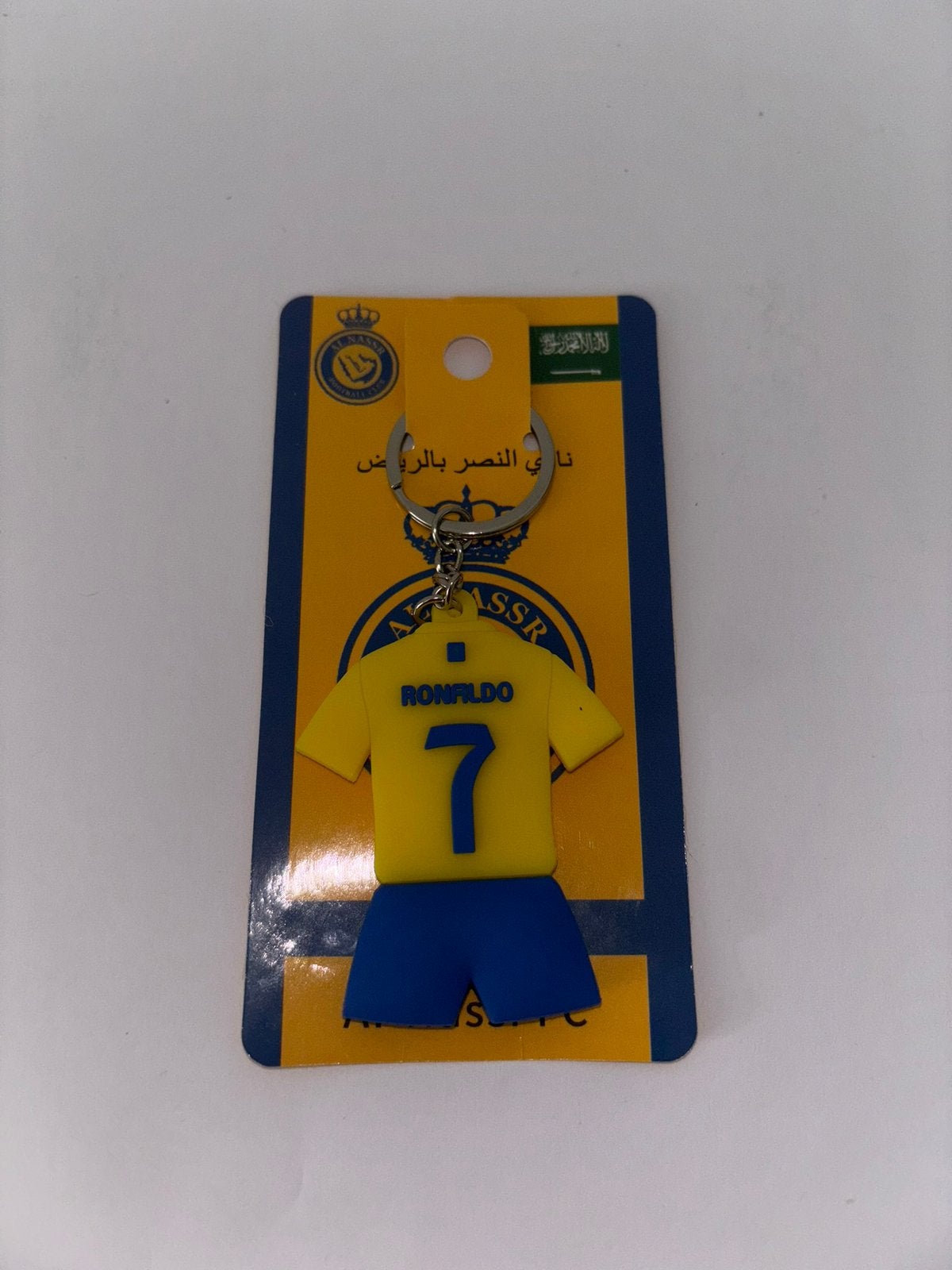 Ronaldo sleutelhanger shirt - al nassr, Ophalen of Verzenden, Nieuw, Buitenlandse clubs, Beeldje of Poppetje