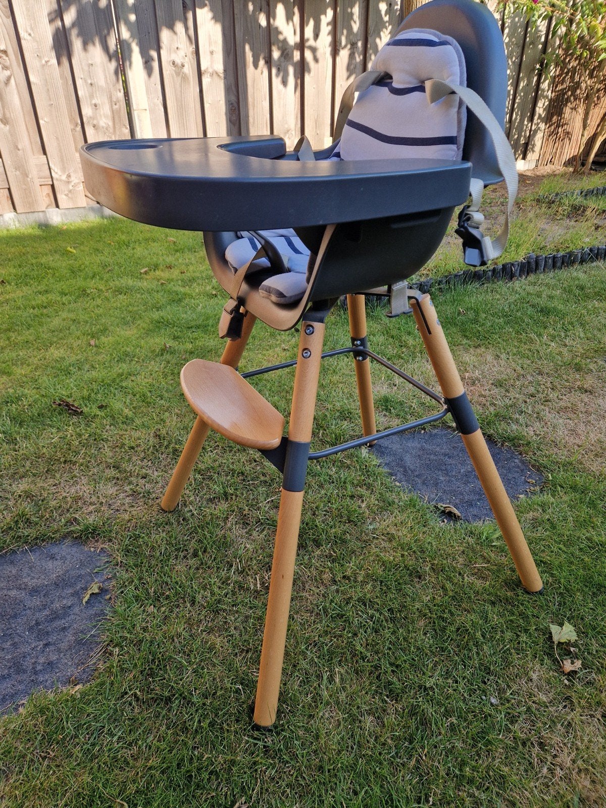Childhome Evolu 2 meegroeistoel met eetblad en gordel, Ophalen, Gebruikt, Meegroeistoel, Gordel(s)