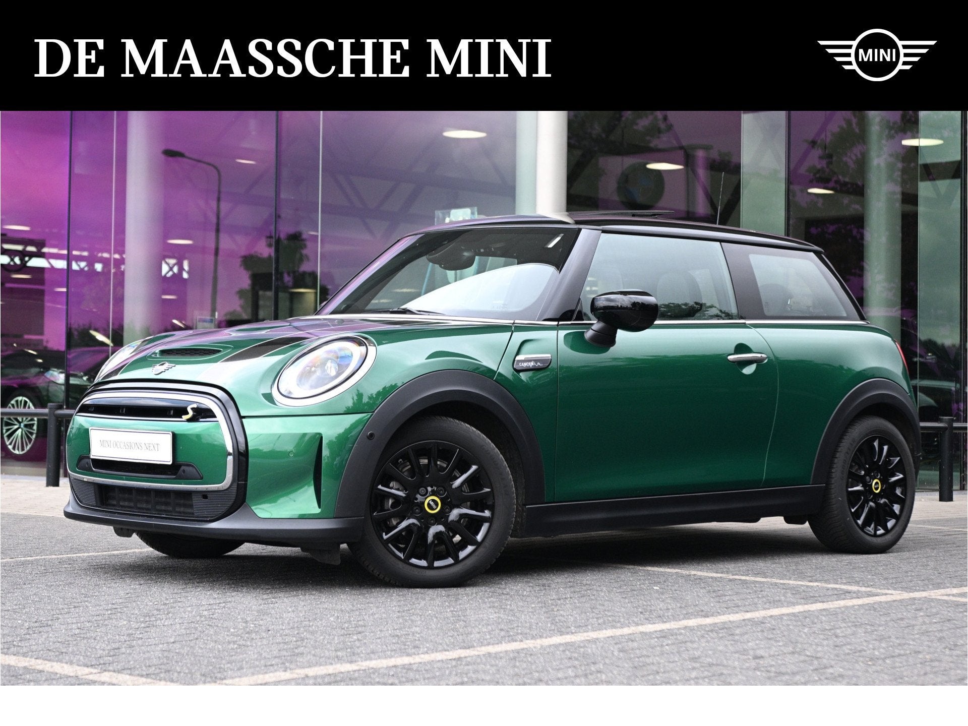 MINI Electric Classic Camden / Panoramadak / Sportstoelen /, Auto's, Dealer onderhouden, Met garantie (alle), 4 stoelen, Leder en Stof