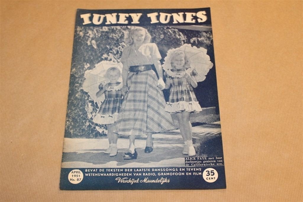 Tuney Tunes - No. 87 - April 1951, Ophalen of Verzenden, 1940 tot 1960, Knipsel(s)