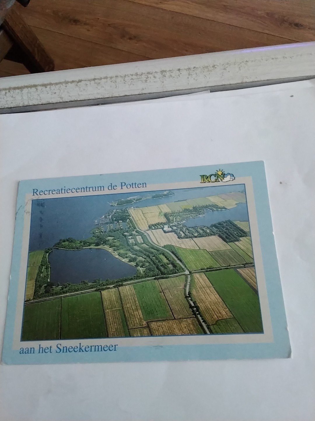 Ansichtkaart Recreatiecentrum De Potten aan het Sneekermeer, Ophalen of Verzenden, 1980 tot heden, Gelopen, Friesland